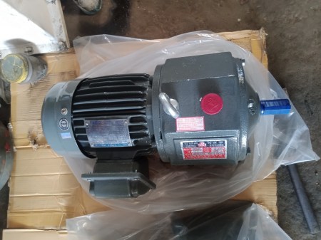 giam_toc_5hp_30v